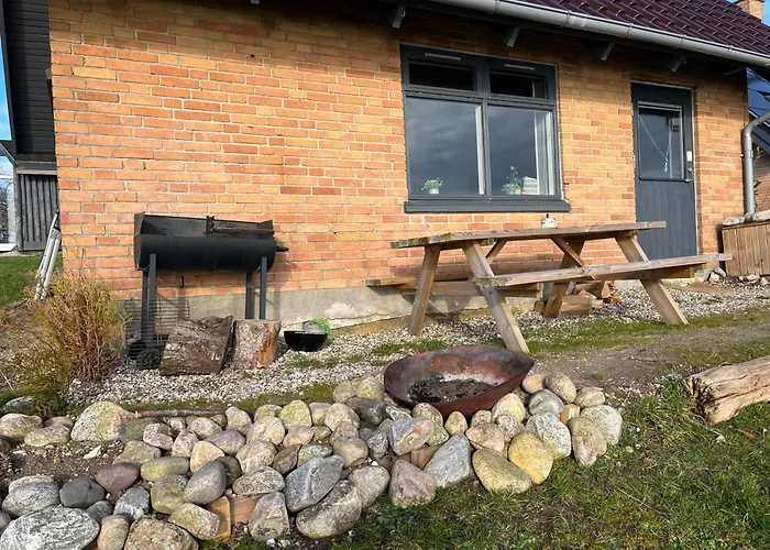 With Seaview Holbæk